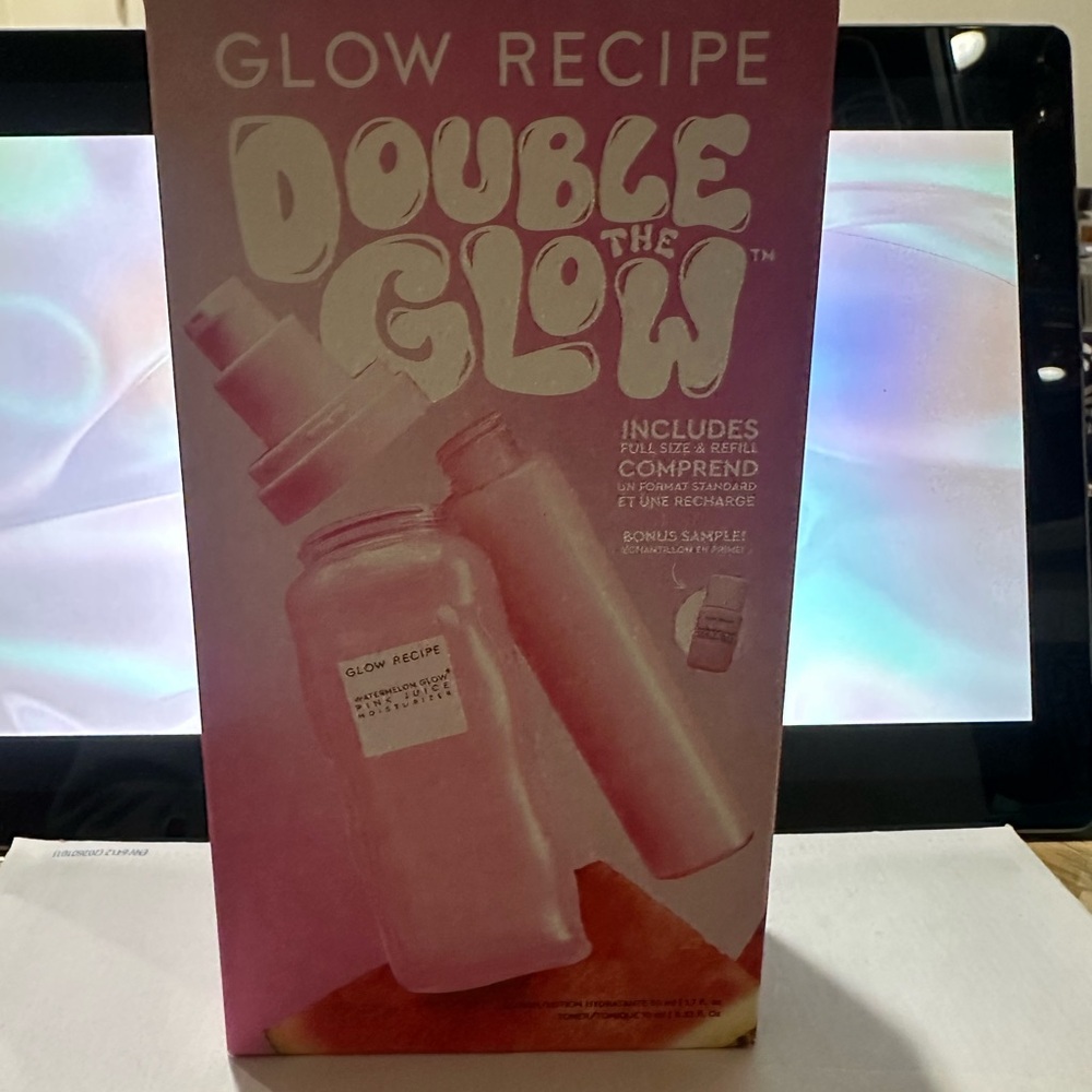 Glow Recipe Pink Refillable Moisturizer Set